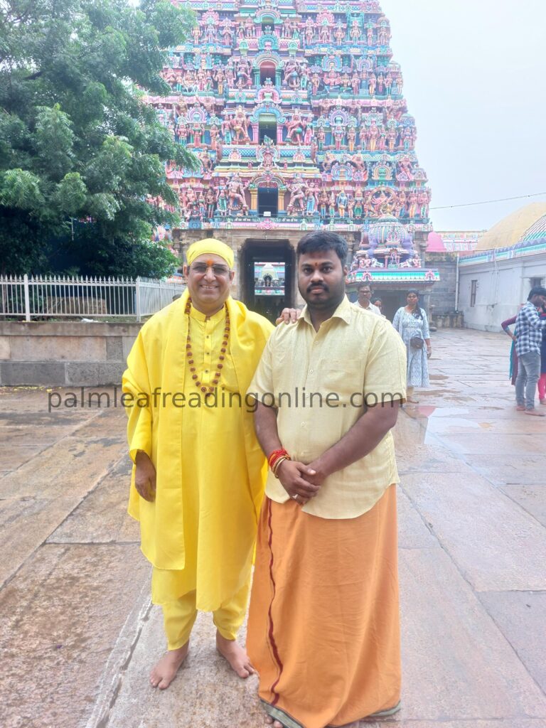 Guruji Velmurugan & Palm leaf Reading Online